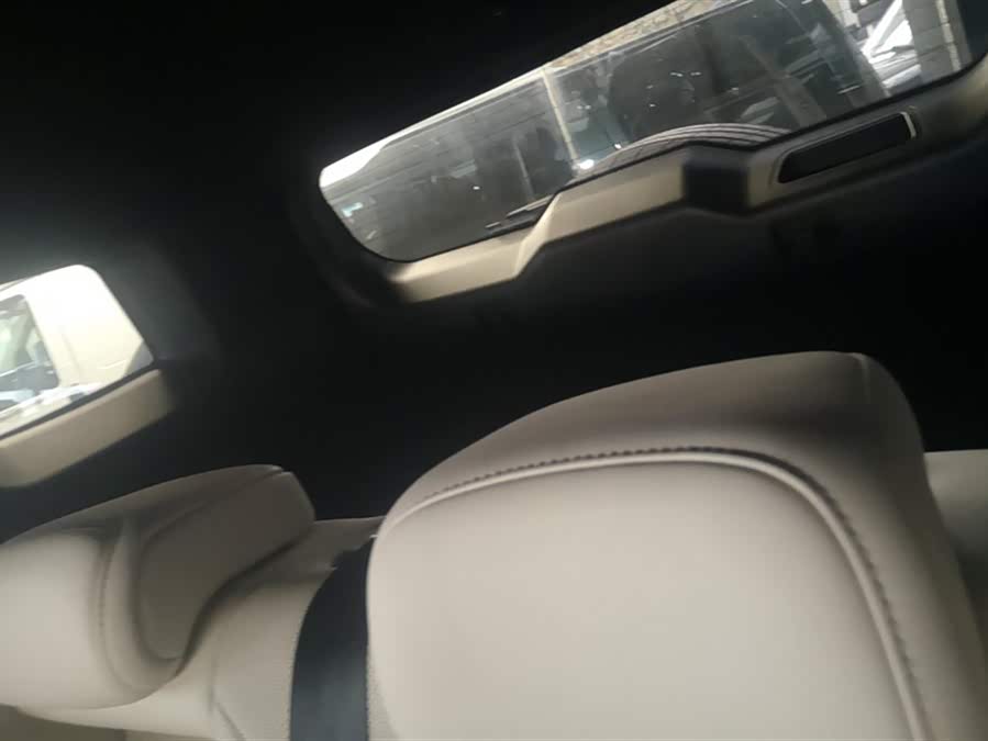 Tank 400 2025 car image #5