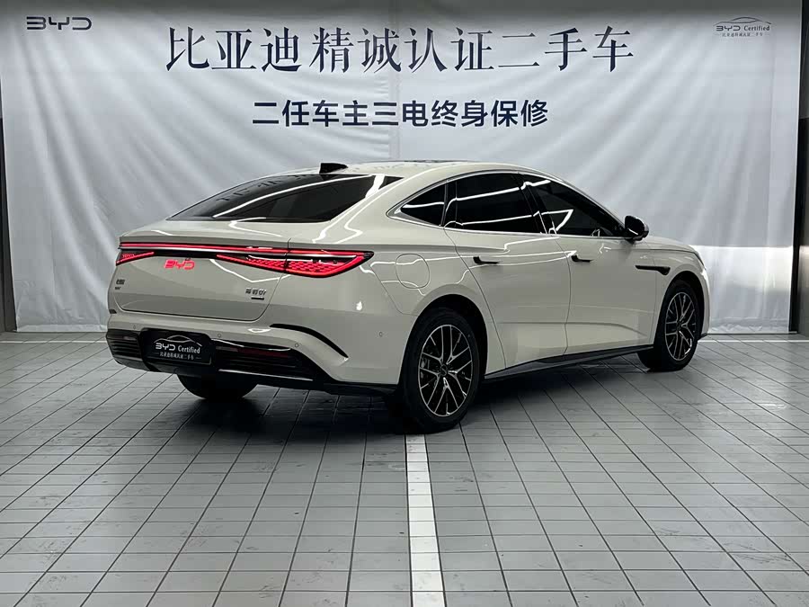 BYD Seal 07 DM-i 2025 car image #5