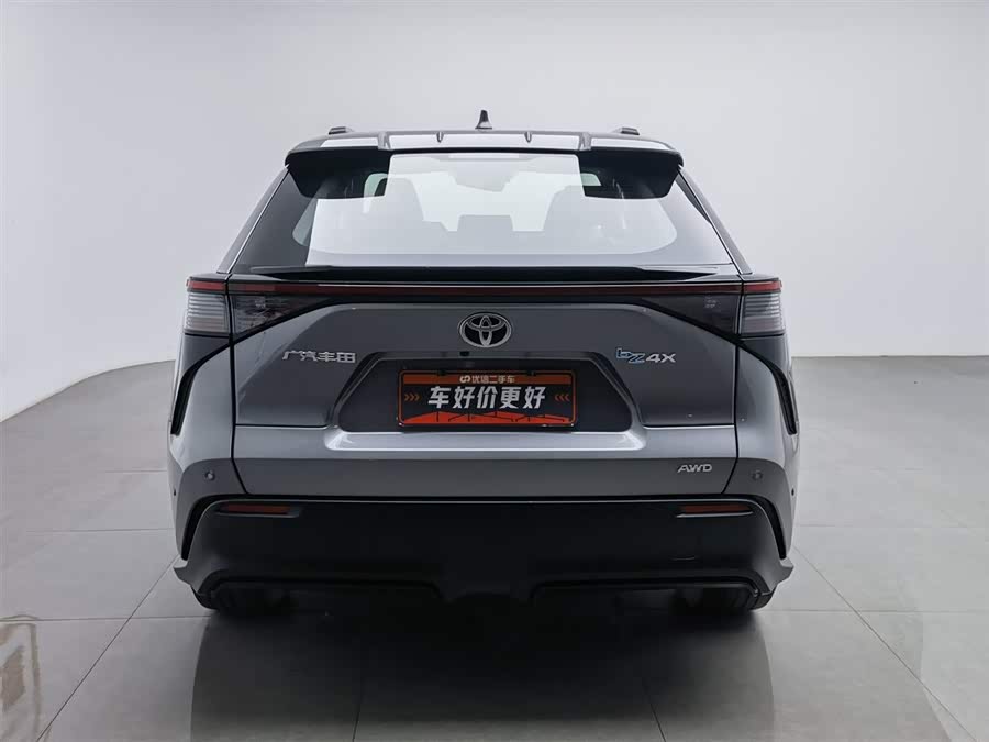 Toyota bZ4X 2022 immagine di auto #5