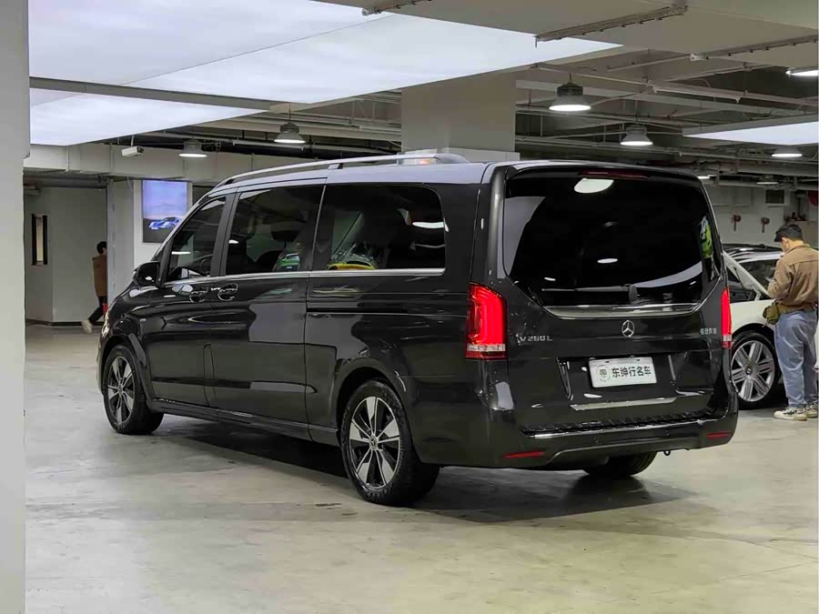 Mercedes-Benz V Class 2020 car image #5