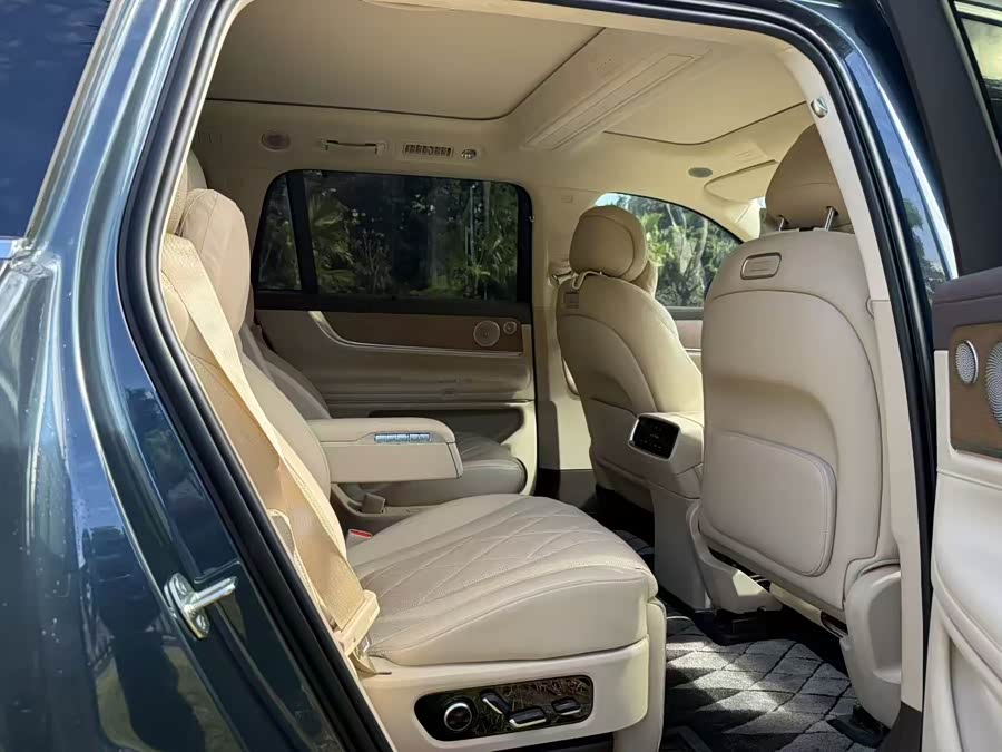 2024 car image #5