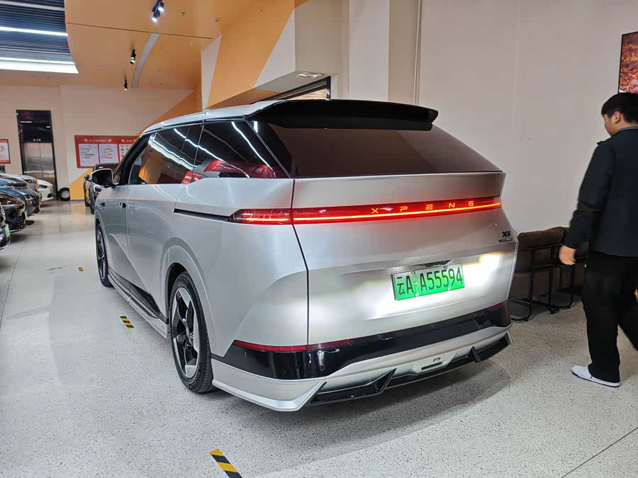 Xpeng X9 2024 imagem de carro #5