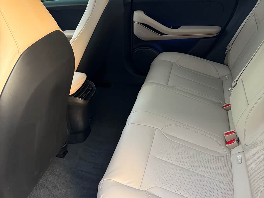 NIO ET5 2023 car image #5