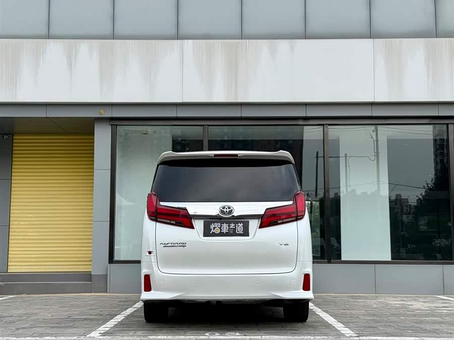 Toyota Alphard 2019 car image #5