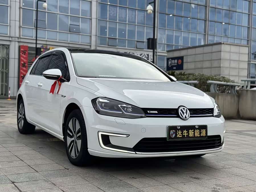 Volkswagen Golf Pure Electric 2021 imagen de coche #5