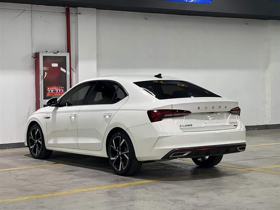 Skoda Octavia 2021 #5 Skoda Octavia 2021 car image #5