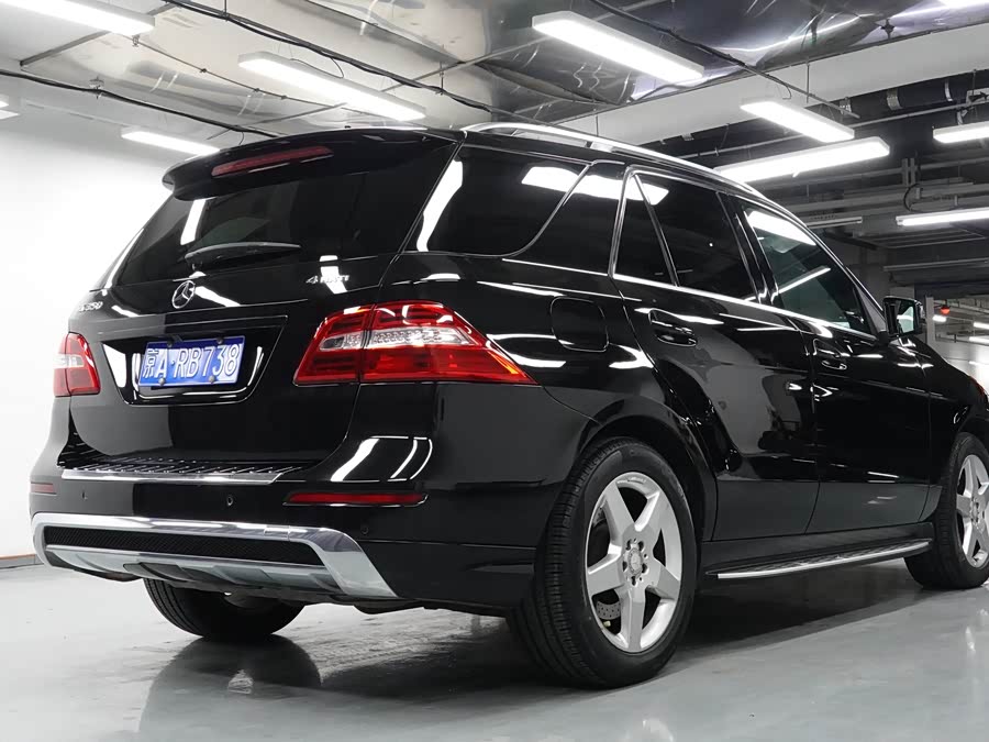 Mercedes-Benz M Class 2012 car image #5