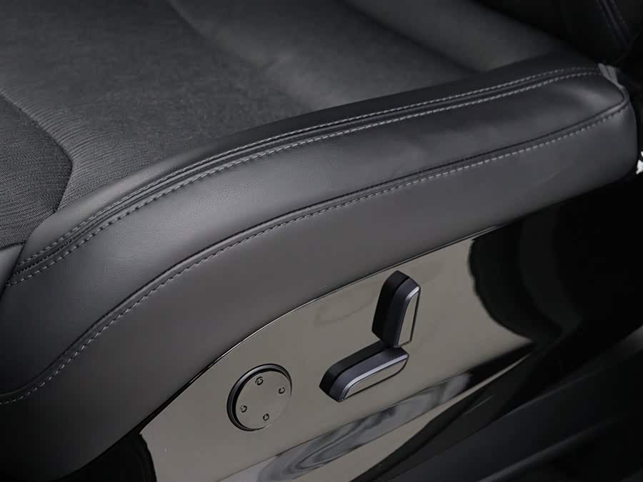 Tesla Model X 2017 car image #5