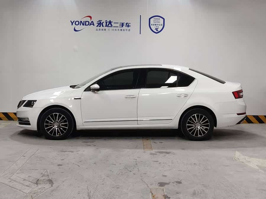 Skoda Octavia 2017 #5 Skoda Octavia 2017 car image #5
