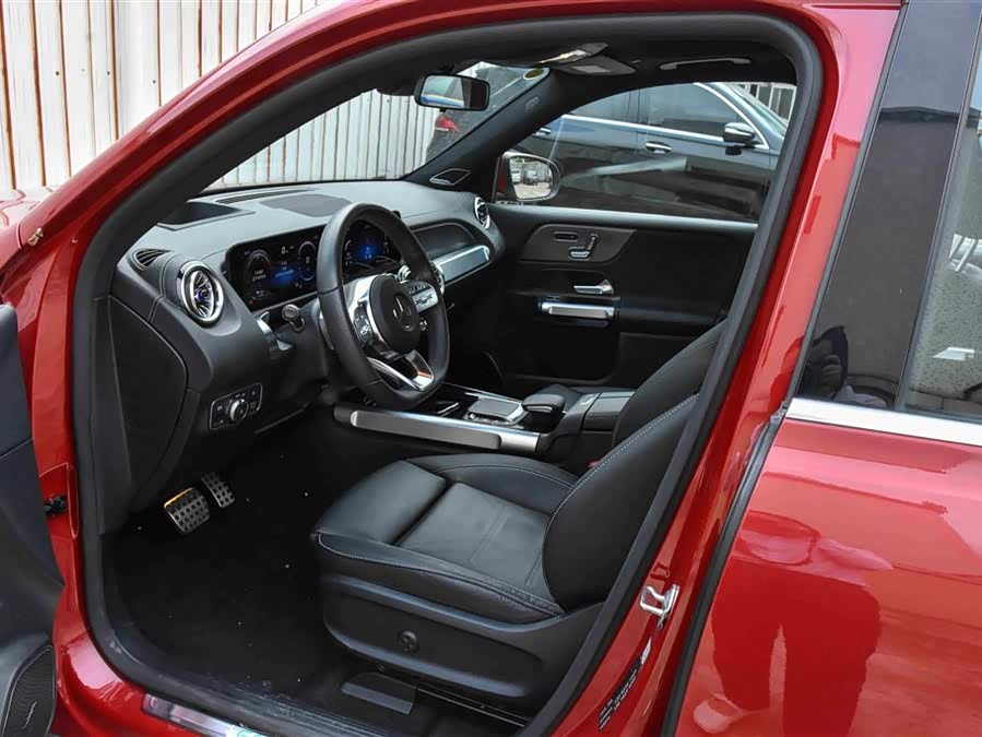 Mercedes-Benz EQB Class 2025 car image #5