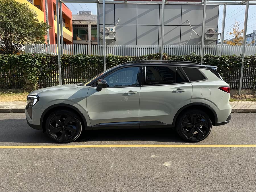 Ford Equator Sport 2024 car image #5