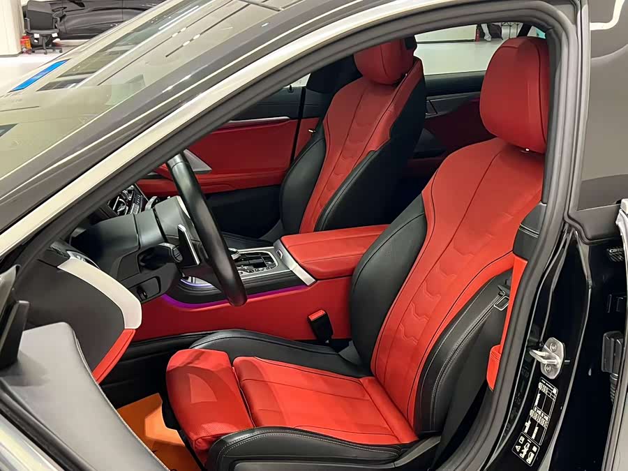 BMW 8 Series 2022 car image #5