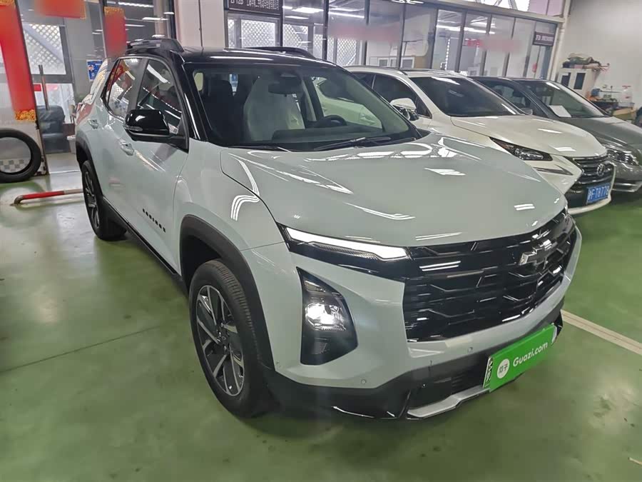 Chevrolet Equinox Plus 2025 car image #5