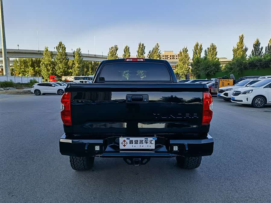 Toyota Tundra 2015 immagine di auto #5