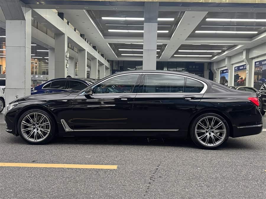 BMW 7 Series 2017 car image #5