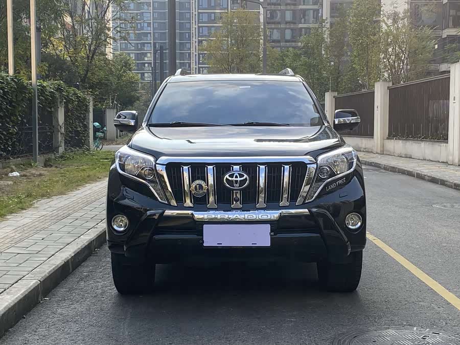 Toyota 2015 car image #5