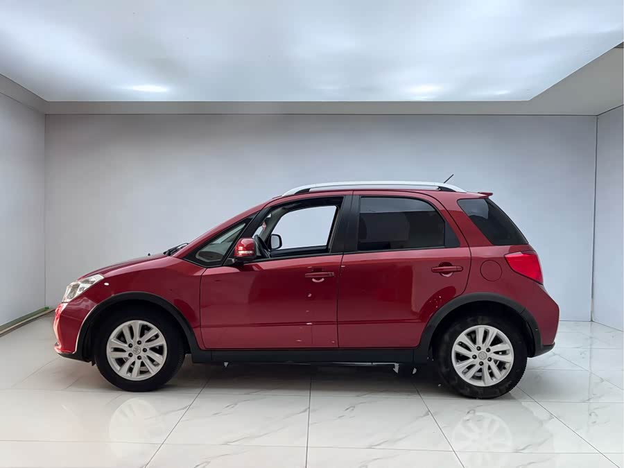 Suzuki SX4 2014 car image #5