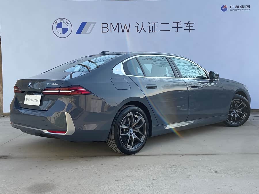 BMW i5 2025 immagine di auto #5