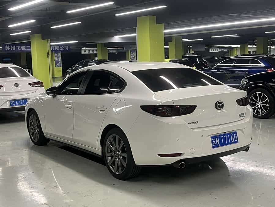 Mazda 3 Axela 2021 car image #5
