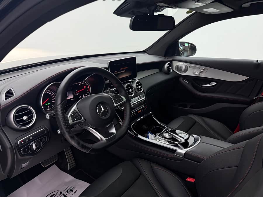 Mercedes-Benz GLC Coupe AMG 2018 image de voiture #5
