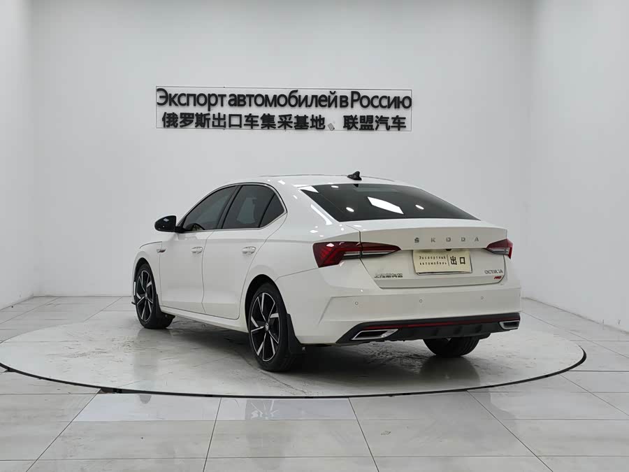 Skoda Octavia 2022 car image #5