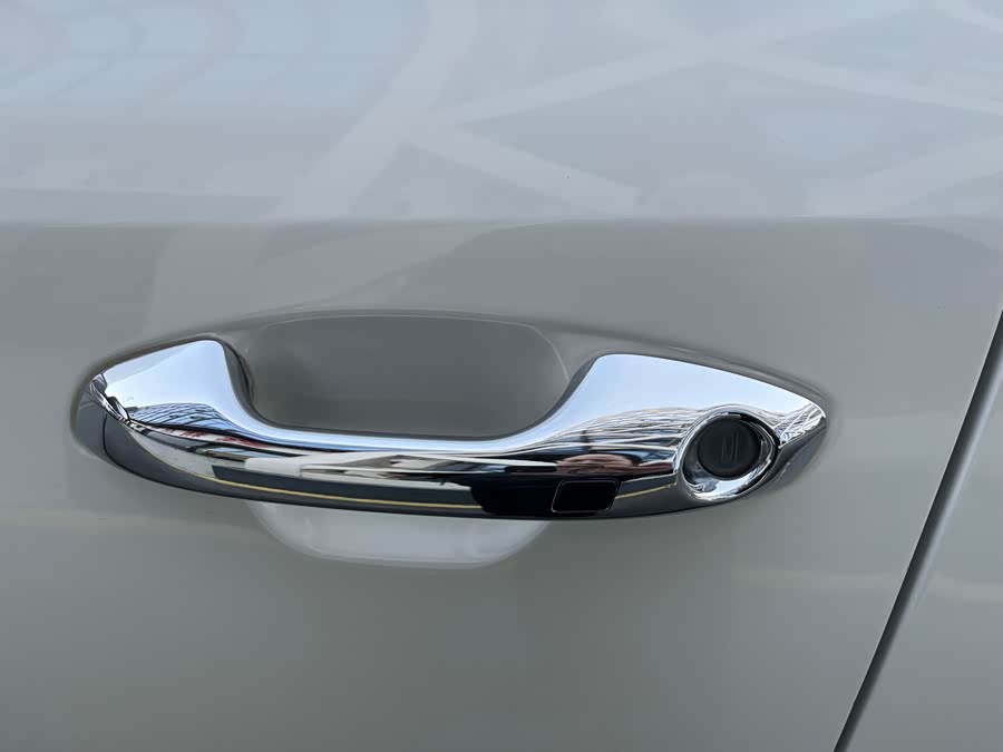 Kia Rio Cross 2017 car image #5