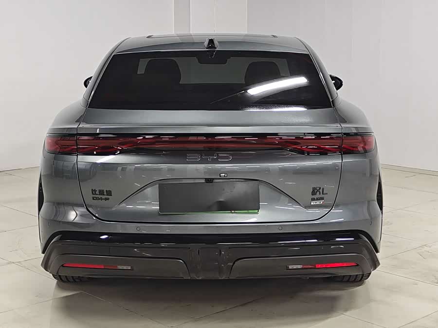 BYD HanL 2025 #5 BYD HanL 2025 car image #5