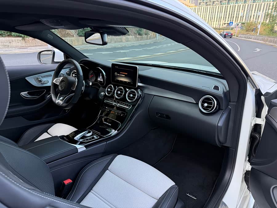 Mercedes-Benz C AMG 2019 immagine di auto #5