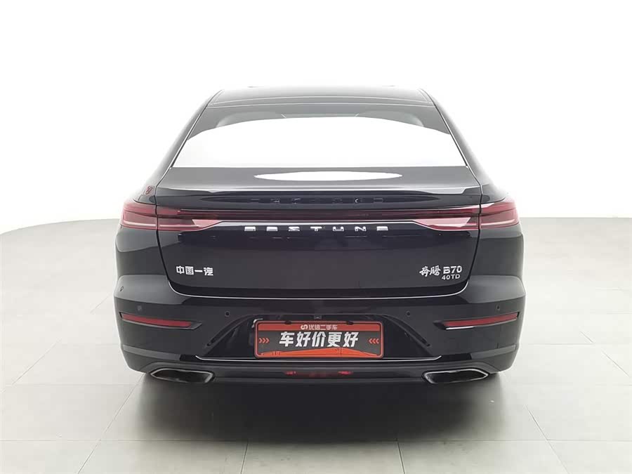 2023 car image #5