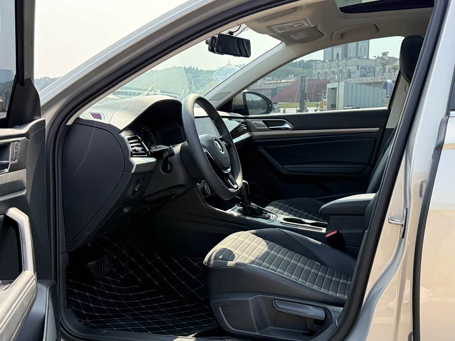 Volkswagen Lavida 2020 car image #5