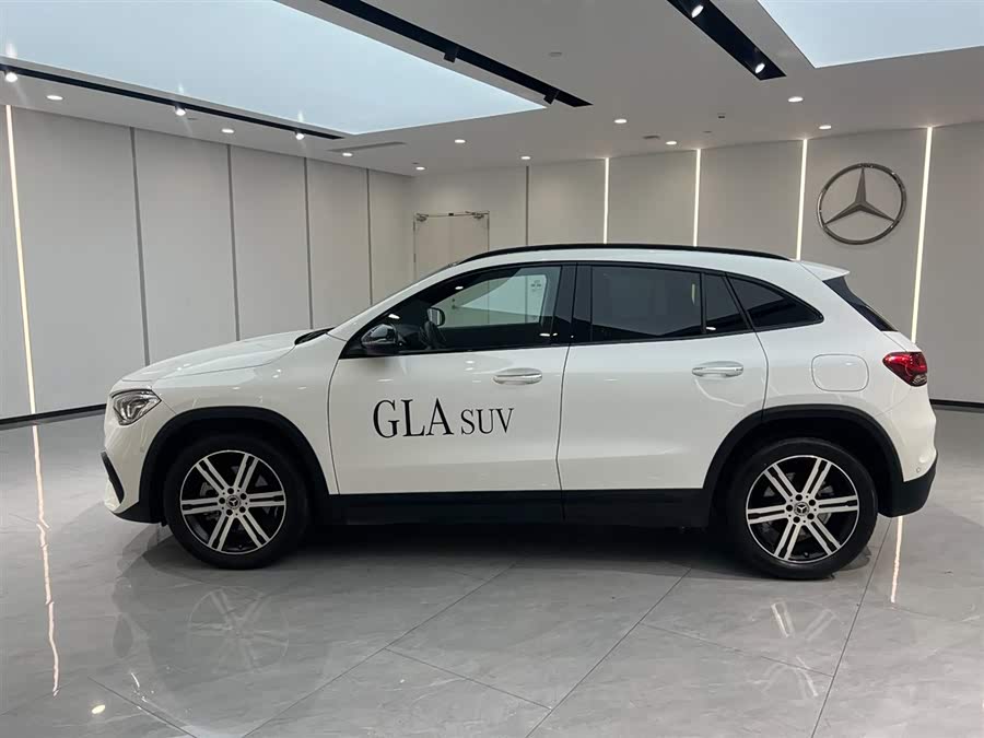 Mercedes-Benz GLA Class 2022 #5 Mercedes-Benz GLA Class 2022 car image #5
