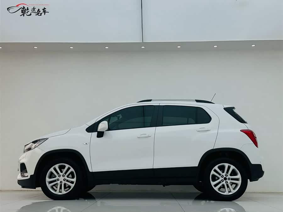 Chevrolet Tracker 2017 #5 Chevrolet Tracker 2017 car image #5