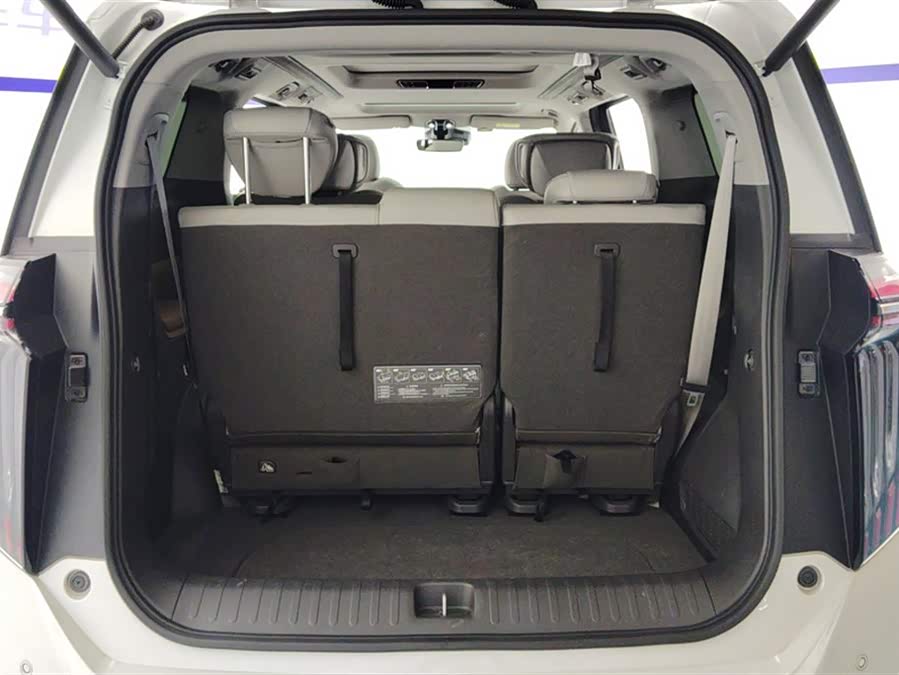 GAC Trumpchi M8 2025 car image #5