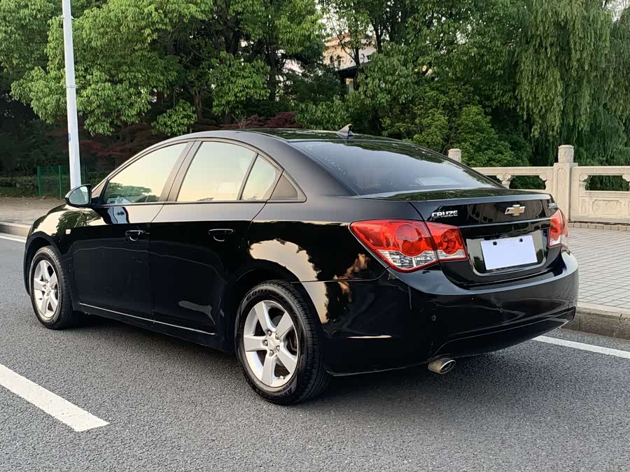 Chevrolet Cruze 2013 immagine di auto #5