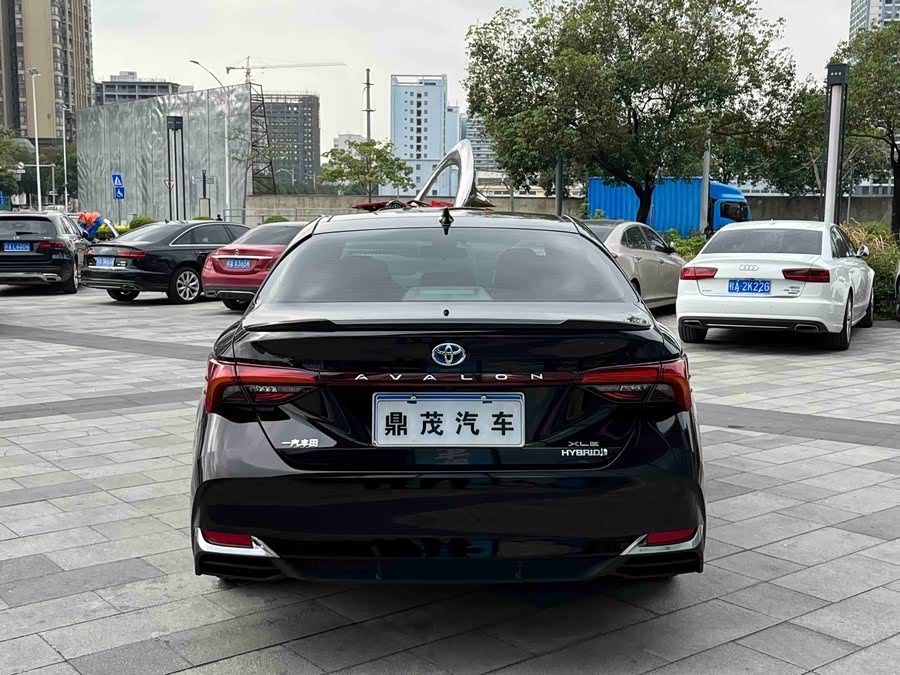 Toyota Avalon 2020 car image #5