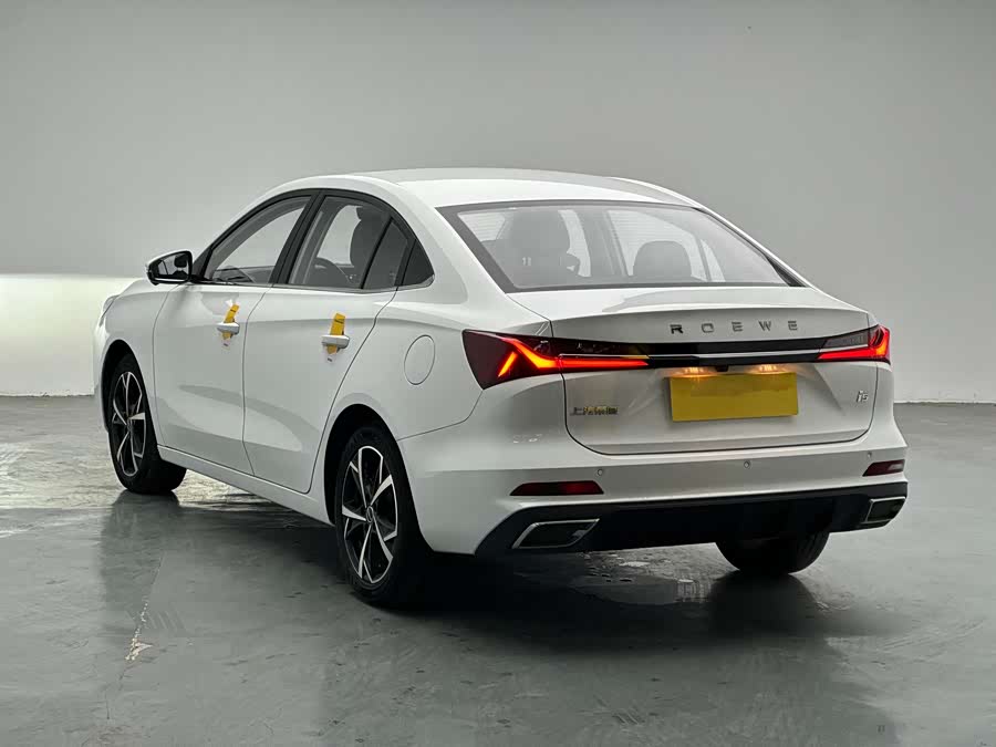 Roewe i5 2023 car image #5