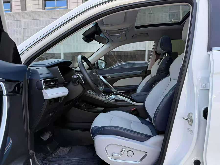 GEELY Boyue 2023 car image #5