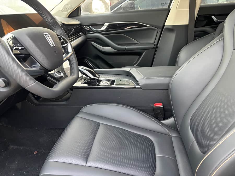 2023 car image #5