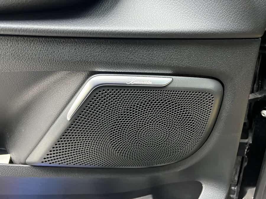 Mercedes-Benz V Class 2022 car image #5