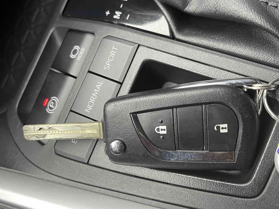 Toyota Vellfire 2020 immagine di auto #5