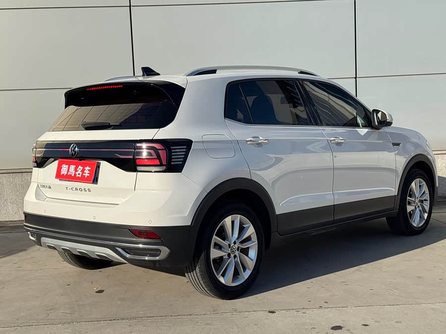 Volkswagen T-Cross 2021 car image #5