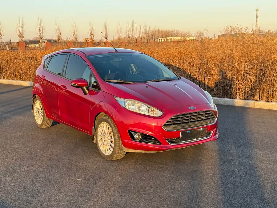 Ford Fiesta 2014 immagine di auto #5