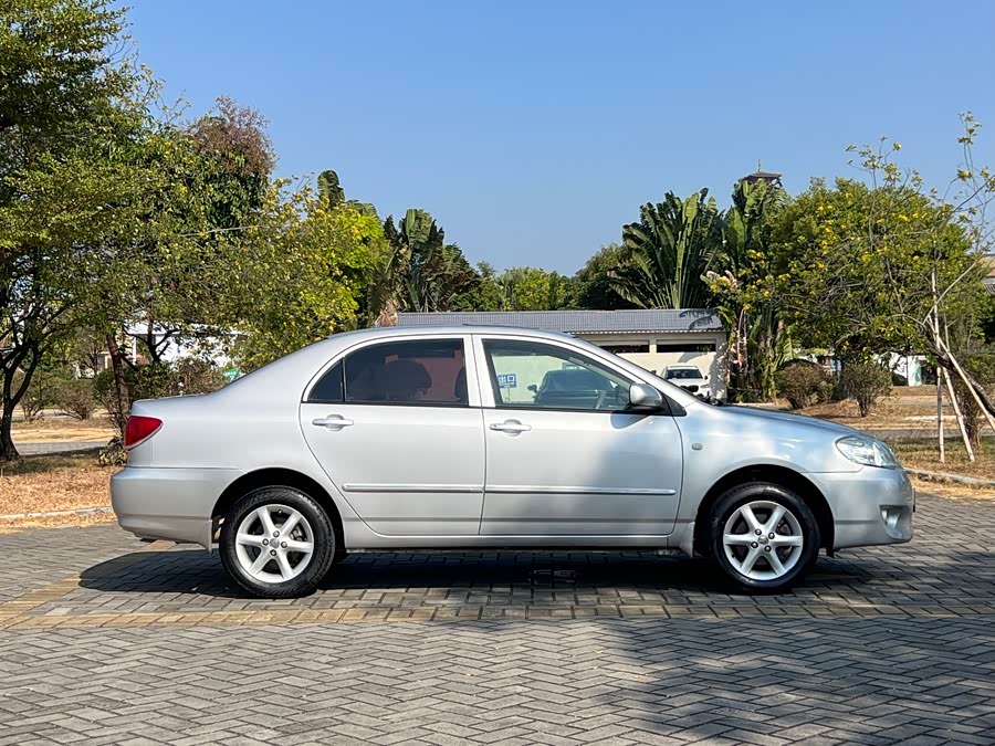 Toyota Corolla (Classic) 2011 image de voiture #5