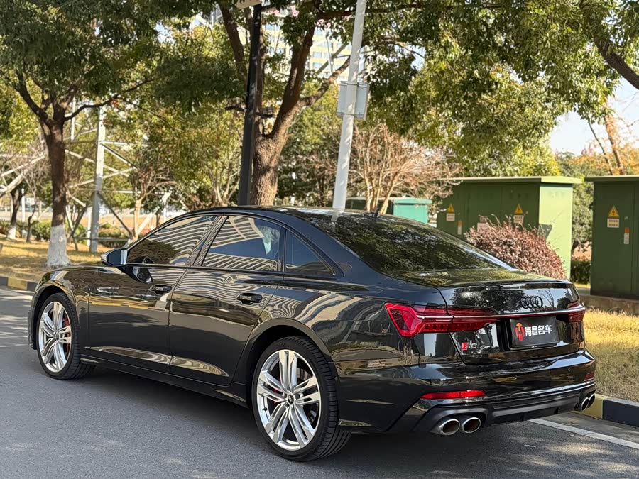 Audi S6 2021 car image #5