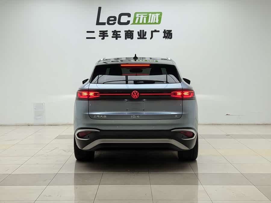 Volkswagen ID.4 X 2021 immagine di auto #5