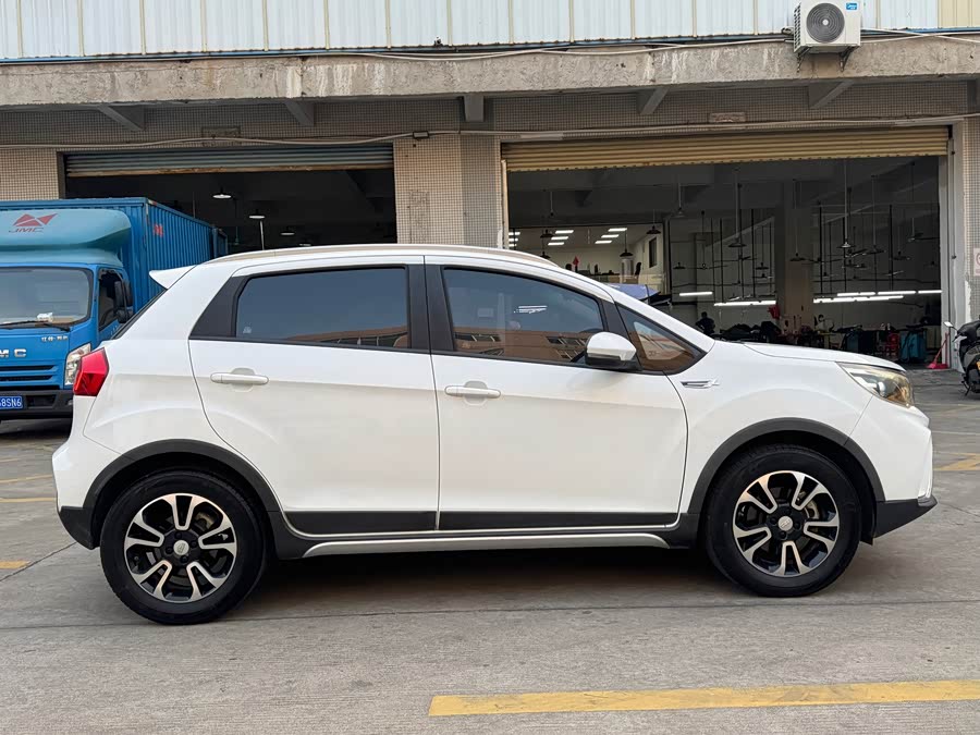 GEELY Vision X3 2017 car image #5