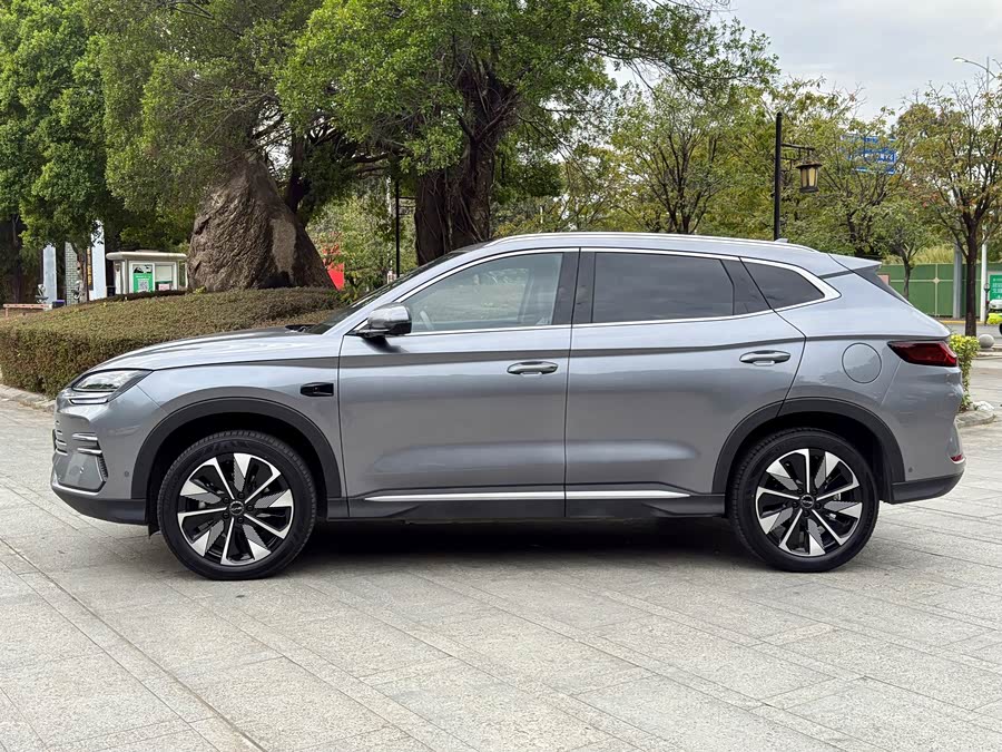 BYD Song Plus New Energy 2025 #5 BYD Song Plus New Energy 2025 car image #5