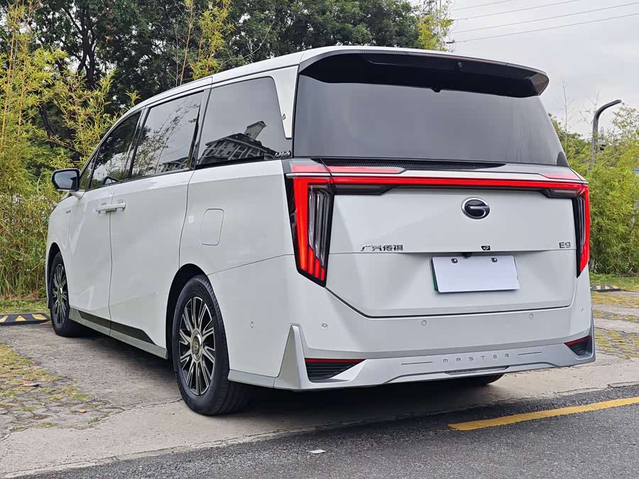 GAC Trumpchi E9 2023 #5 GAC Trumpchi E9 2023 изображение автомобиля #5