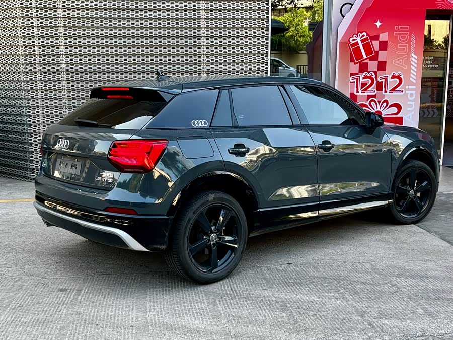Audi Q2L 2021 car image #5