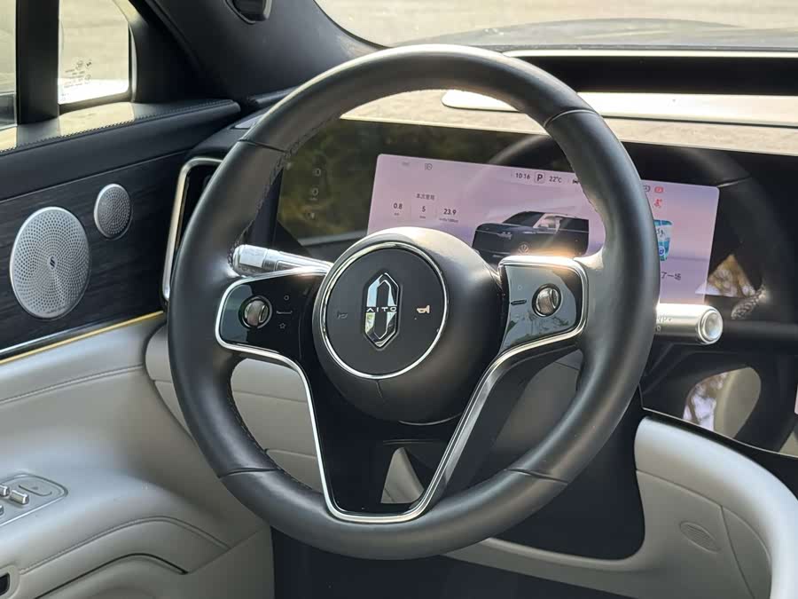 2024 car image #5